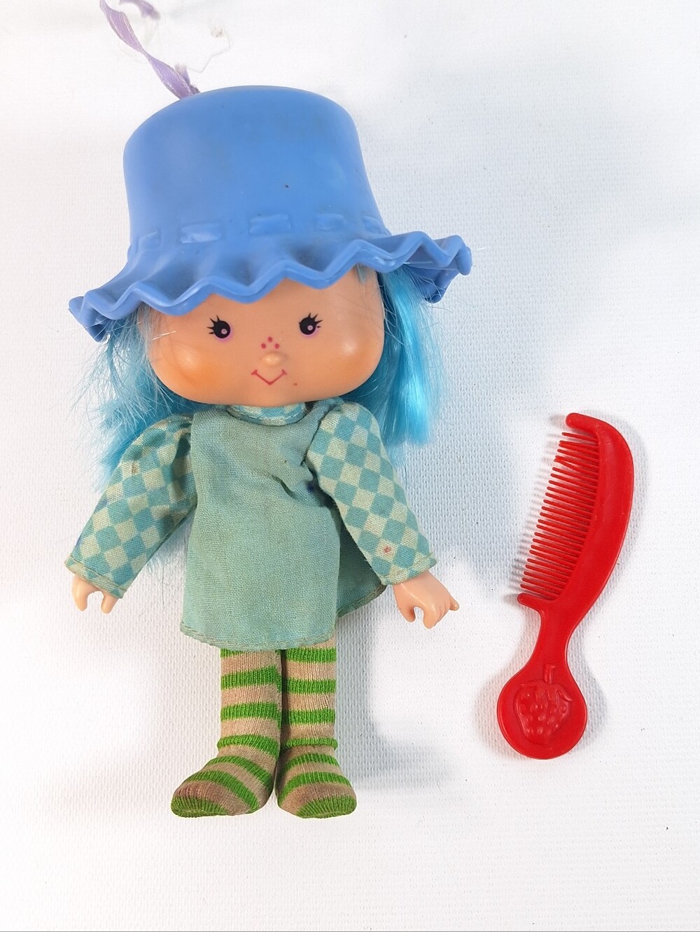 Vintage 1980 Kenner Strawberry Shortcake Blueberry Muffin Doll Red Berry Comb